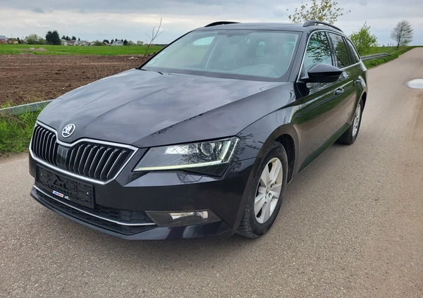 Skoda Superb cena 31500 przebieg: 259500, rok produkcji 2016 z Augustów małe 497